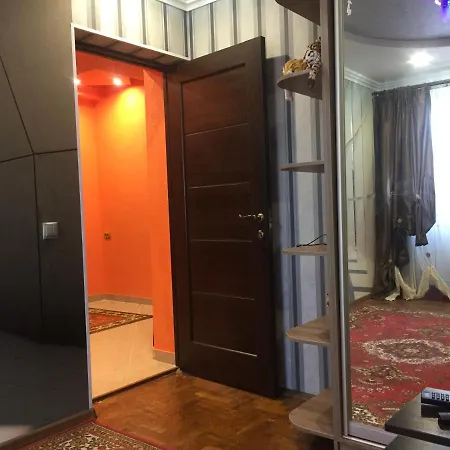 Séjour chez l'habitant Комната В Двухкомнатной Квартире Trouskavets